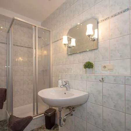 Apartament Beim Fischer Und Sin Fru Klein Zicker